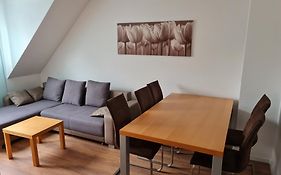 Schoene Dachgeschoss Wohnung